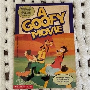 Vintage 1995 soft cover Scholastic A Goofy Movie Book with Vibrant Cover. EUC
